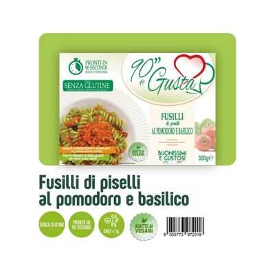 Fusilli Vegani Di Piselli Senza Glutine Con Salsa Di Pomodoro - Delizia Di Pasta Italiana