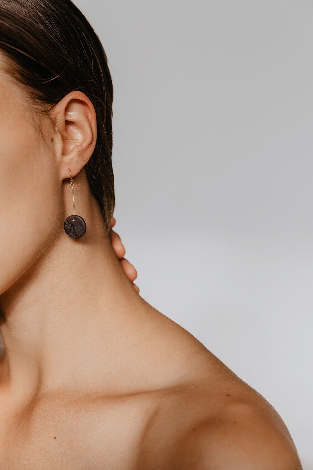 Porcelain pendant earring