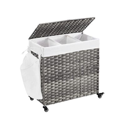 Laundry basket with wheels