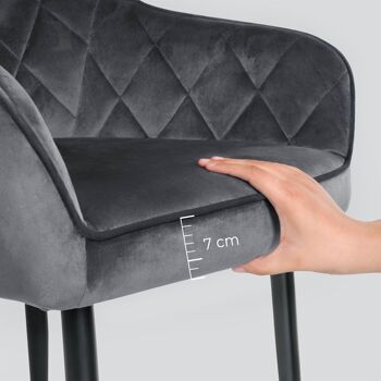 Chaise rembourrée grise avec accoudoirs 6