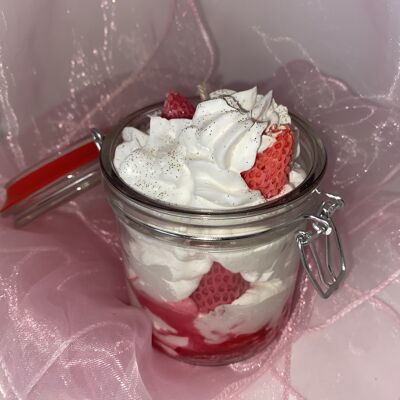 Erdbeer-Joghurt-Gourmetkerze