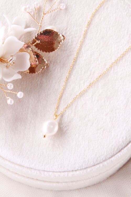 Collier pendentif perle d'eau douce "Amaris"