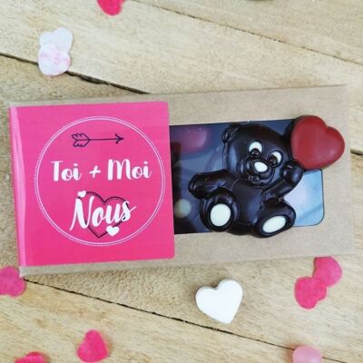 Ourson Saint Valentin au chocolat noir avec un coeur rouge x3