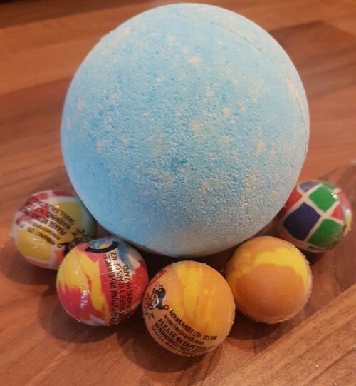 Hidden Treasure Bath Bomb - Bouncy Ball Inside