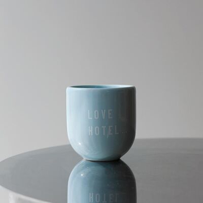 Sisi mug, Love Hotel