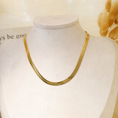 Gold snake flat chain necklace