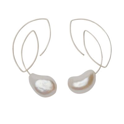 Kubistische Ohrringe mit großem weißen Süßwasserperlen-Barocktropfen