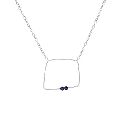Petit collier pendentif carré avec choix de perles rondes en pierres précieuses