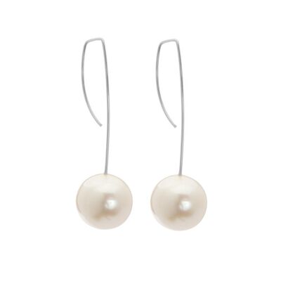 Aretes rectos con perlas blancas