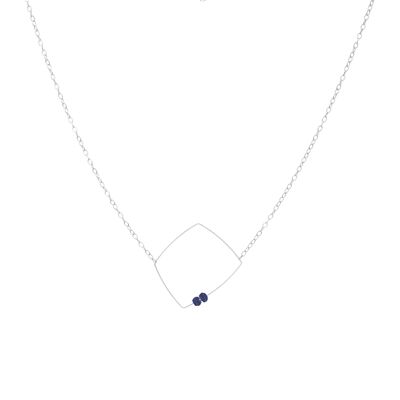 Collier pendentif carré avec perles rondes en pierres précieuses