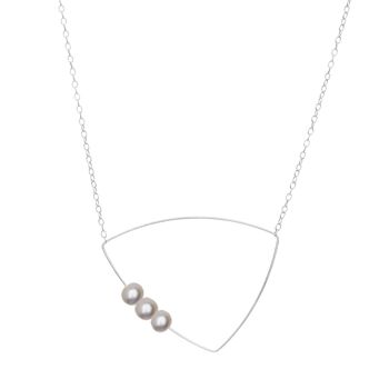 Collier pendentif triangle avec perles d'eau douce rondes 11