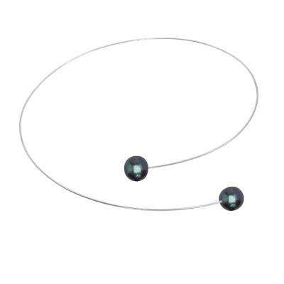 Tour de cou asymétrique rond avec perles d'eau douce rondes