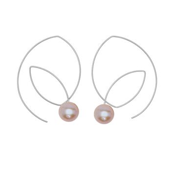 Grandes boucles d'oreilles à boucle angulaire avec perles d'eau douce naturelles rondes avec options de couleur 10