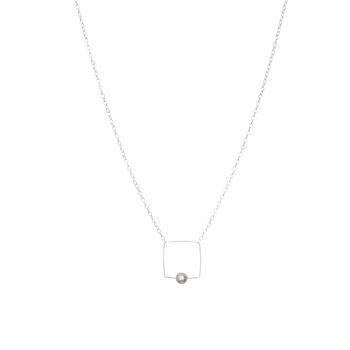 Petit collier pendentif carré avec perle d'eau douce ronde 11