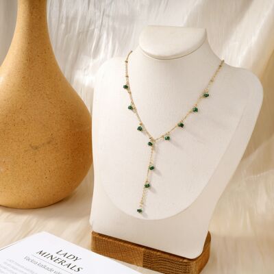 Y-Halskette aus grünem Stein