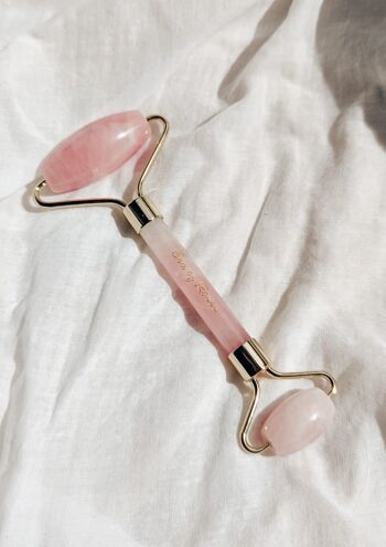 Rouleau facial en quartz rose 2