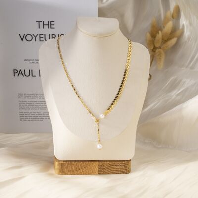 Goldene Halskette mit Blatt und verstellbarer Y-Perle