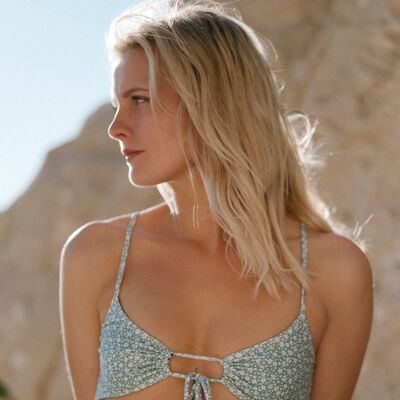 Sustainable and reversible front tie bikini top Lilys | Seaweed