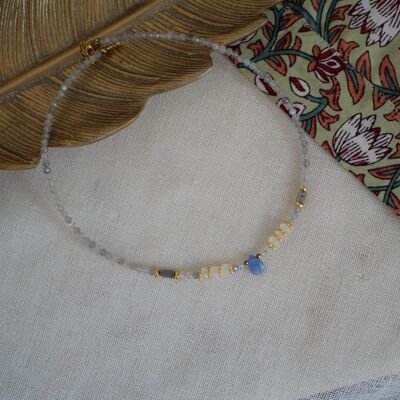 Halskette aus Chhavi-Kyanit und Labradoriten