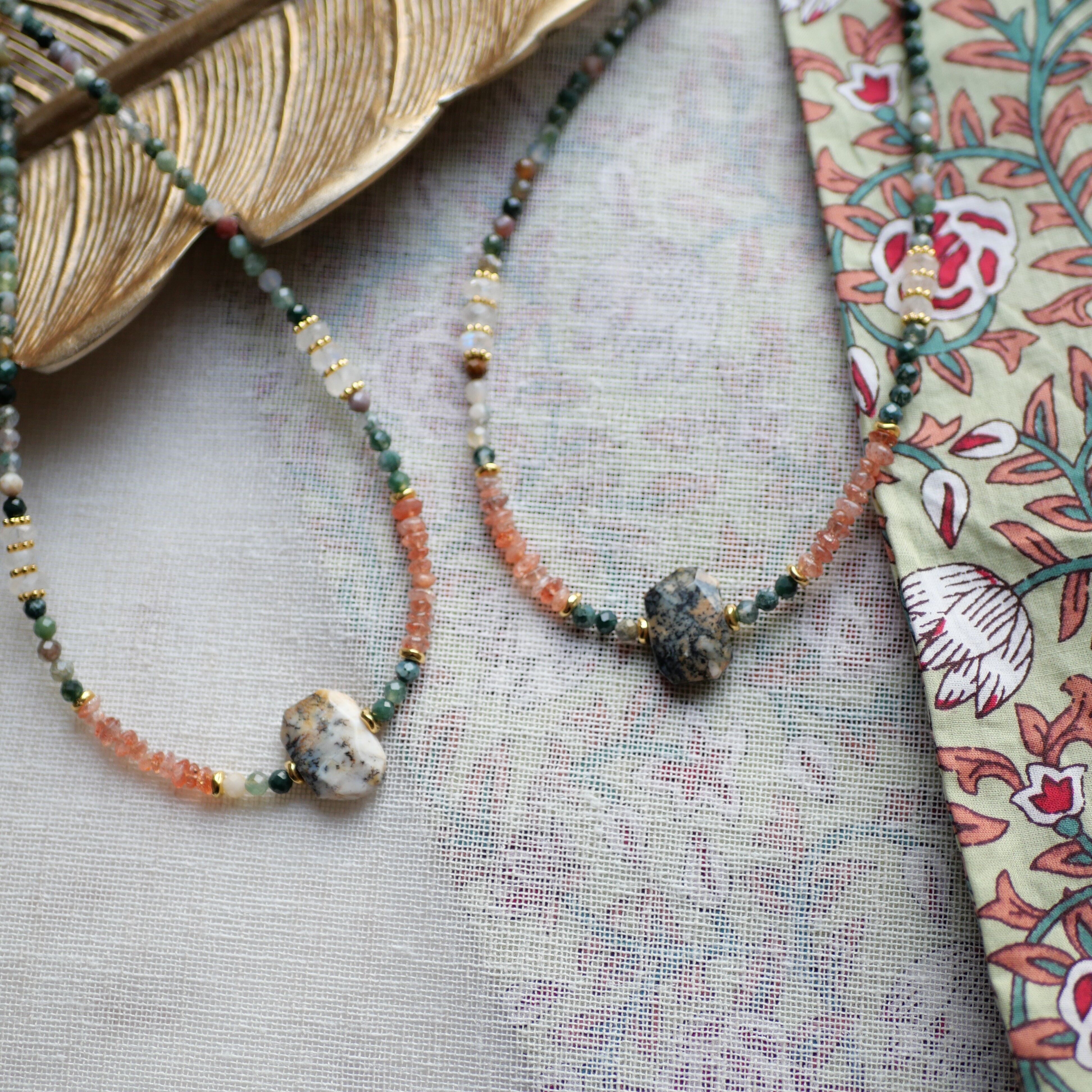 Dendritische gelbe Opal-Holika-Halskette