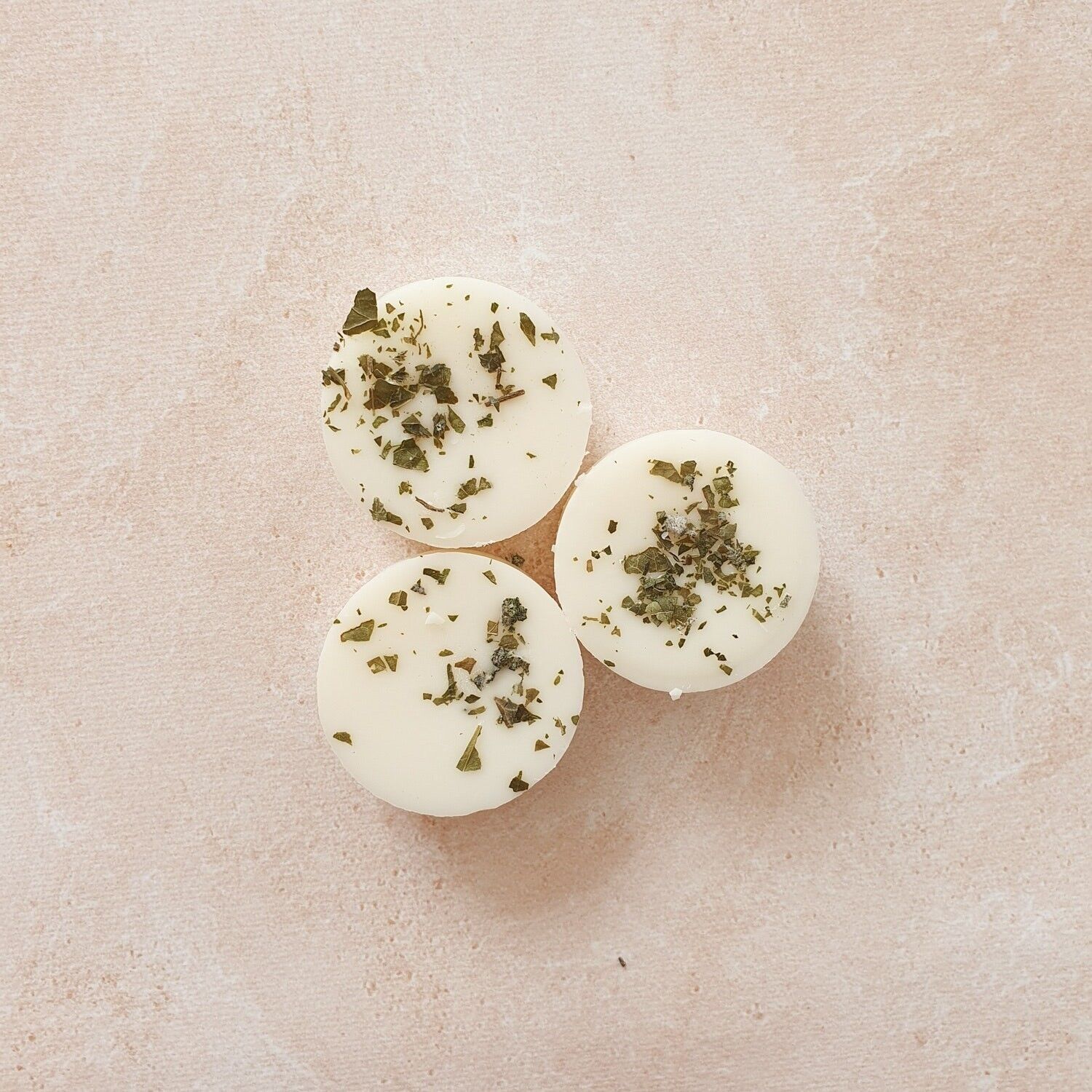 Cera perfumada de hierba de limón y geranio derretida