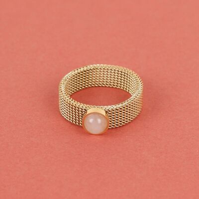 Golden ring with pink pearl