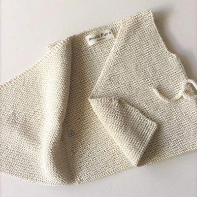 Gilet bébé enveloppe bio tricoté à la main