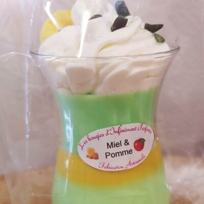 Honey and apple gourmet candle