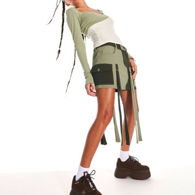 Minifalda cargo con borlas en verde Cyber Twill Y2K