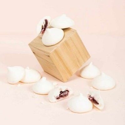 Meringues fourrées saveur framboise 1.25 kg