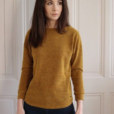 AUR06TS – Long Sleeve Crew Neck T-shirt