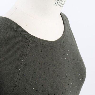 2027PU – Boat Neck Long Sleeve Strass Sweater