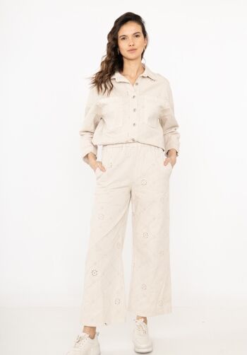 Pantalon large en coton brodé 10