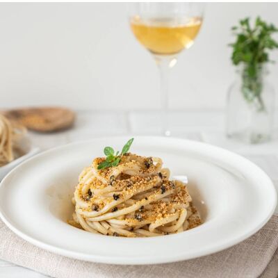 Pici toscani con tartufo e acciughe