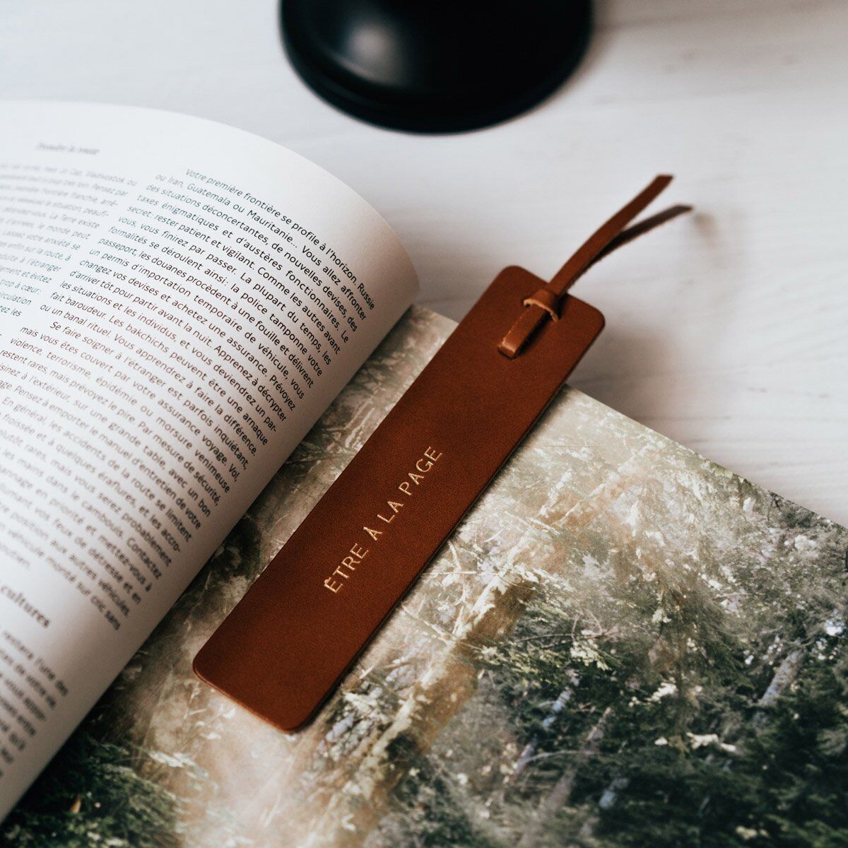 Segnalibro in pelle - Tieniti aggiornato