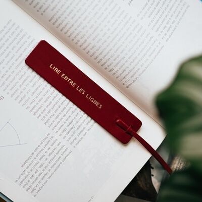 Leather bookmark - Reading between the lines