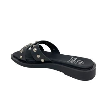 Sandale plate Victoria en cuir Noir avec rivets 3