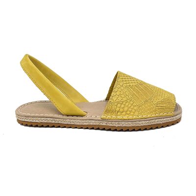 Eriu Menorcan sandal in yellow leather