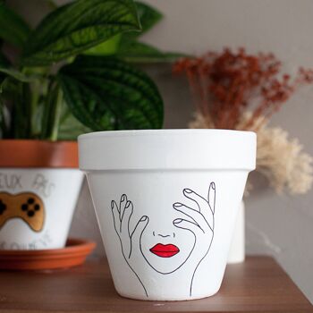 Pot de fleurs / Cache pot en terre cuite : Woman Face 1