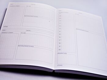 Amwell No.1 Daily Planner - par The Completist 9