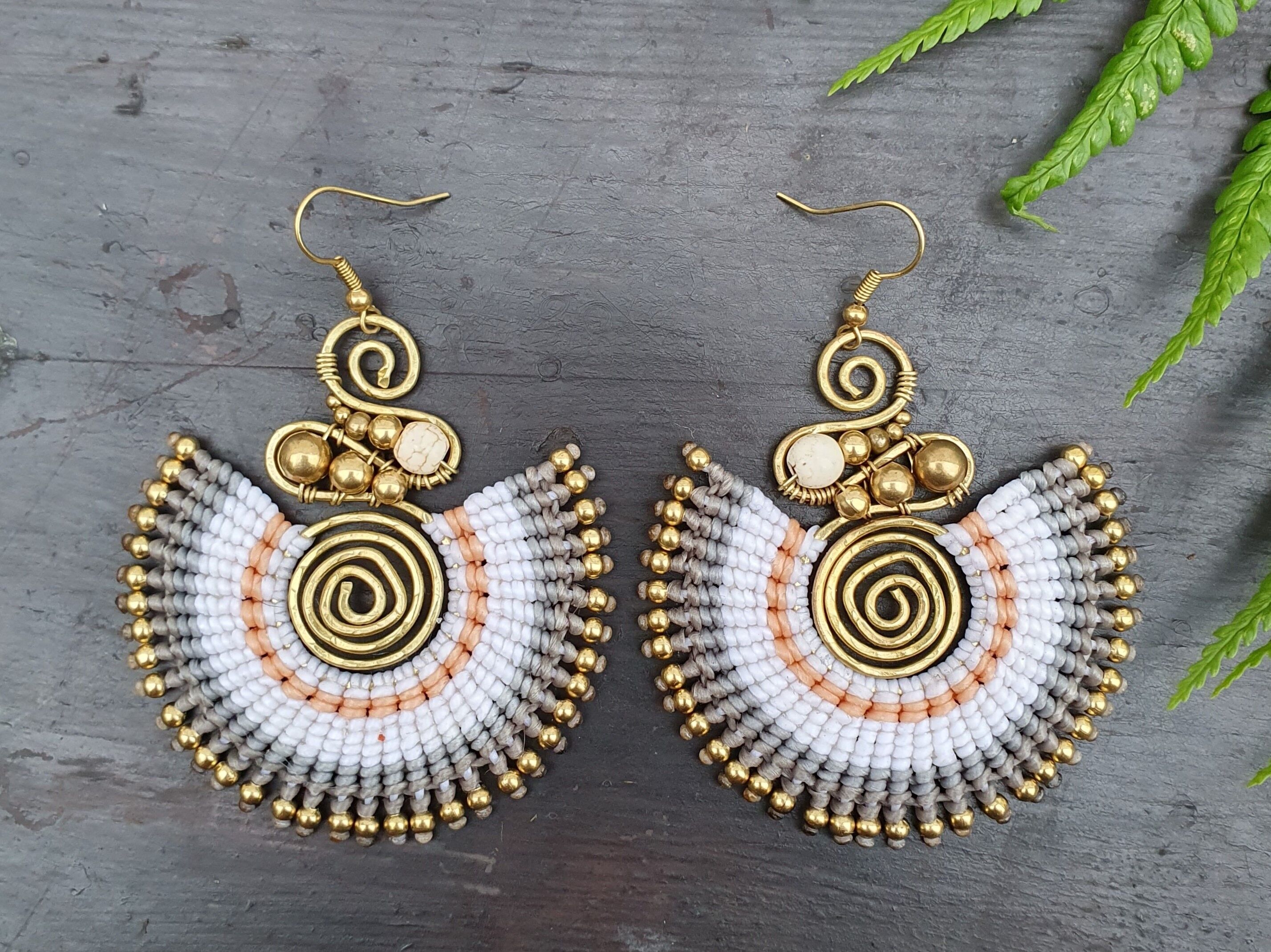 Moon Moth | online Silver macrame' moonstone earrings