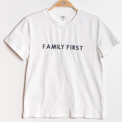 T-shirt "Family first" - T2230