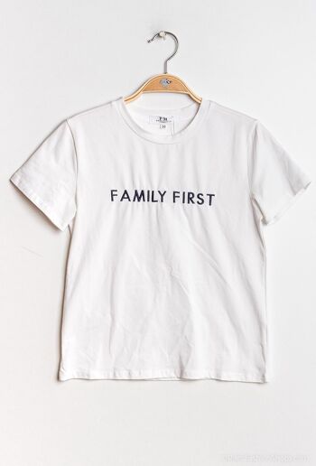 T-shirt à inscription "Family first" - T2230 1