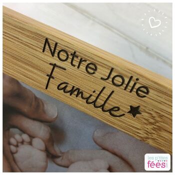 Cadre en bois gravé "Notre jolie Famille" (Famille, enfant, fête des mères, maman) 2