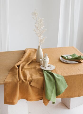 Serviette de table en lin avec coins en onglet • Serviette carrée VERT FORÊT 2