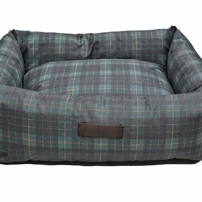 GREEN TARTAN WATERPROOF BED (SMALL)