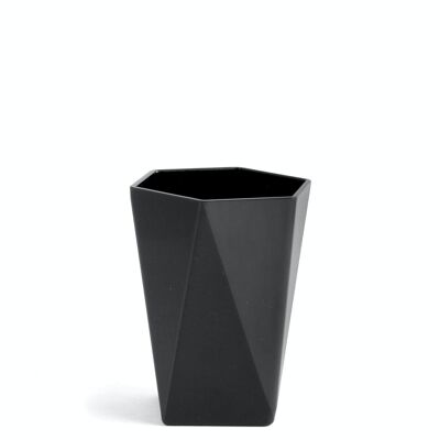 Vaso plástico negro forma hexagonal 11 cm.