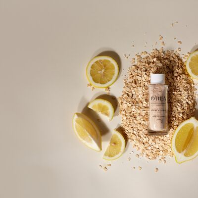 Polvere esfoliante - Scrub viso delicato - Prodotti essenziali per la primavera