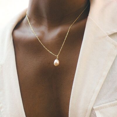 FACE pearl necklace