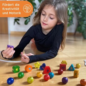 "Fädelino" - jeu d'enfilage en bois - jeu d'enfilage pour enfants à partir de 3 ans - jouet de motricité à enfiler selon Montessori 3